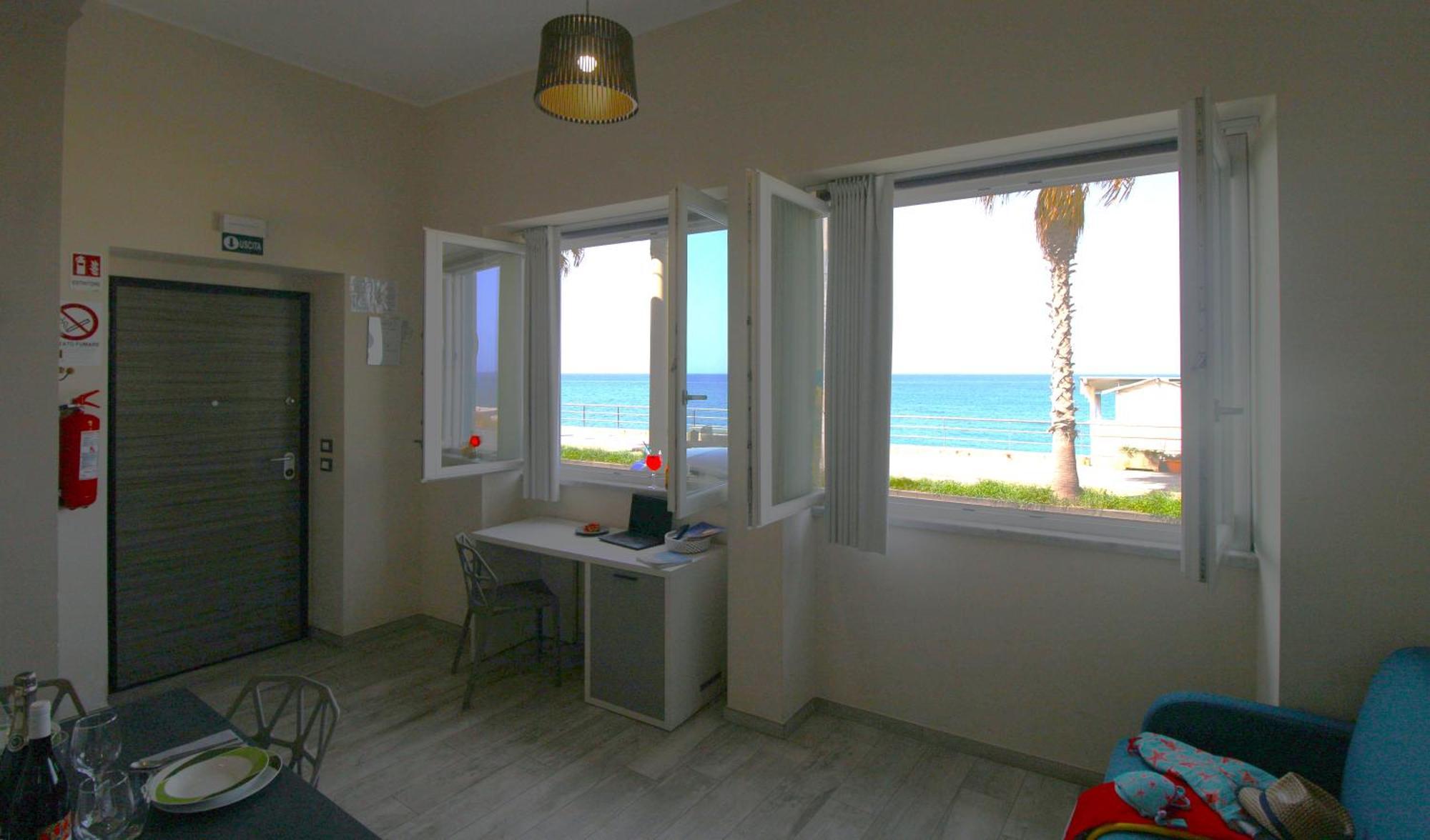Capo D'Orlando Apartments - Doria 52 Экстерьер фото